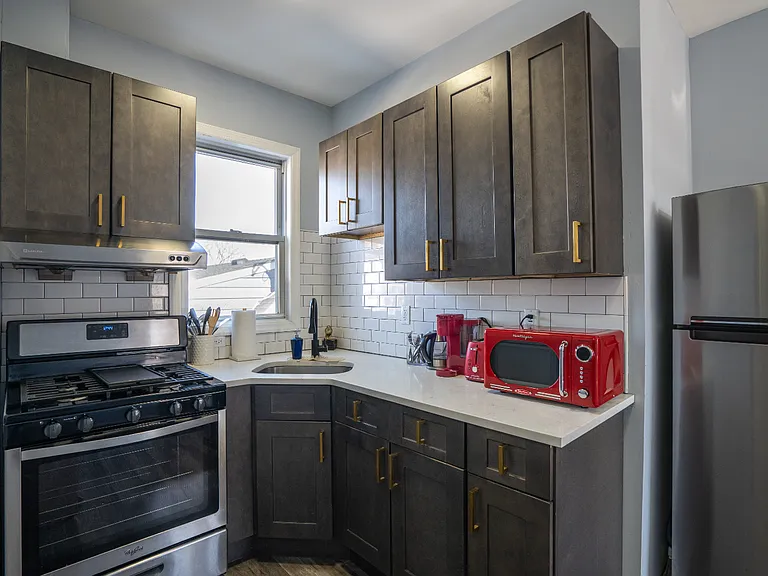 309 Westminster Pl #4 — Photo 3