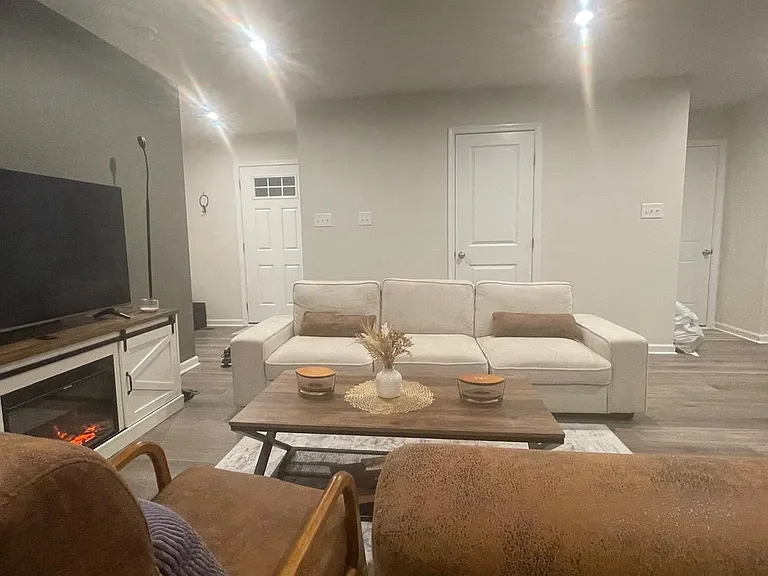 205 Thicket Dr — Photo 16