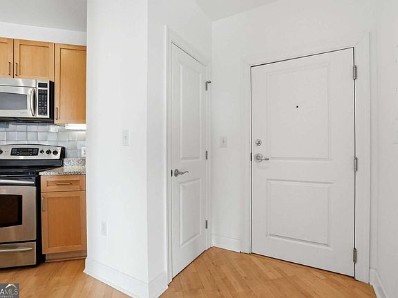 4th image of 325 E Paces Ferry Rd NE APT 1606