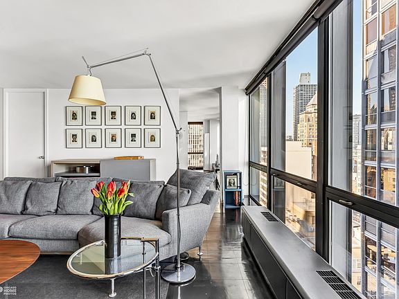 5th image of 900 N Lake Shore Dr #2403-01