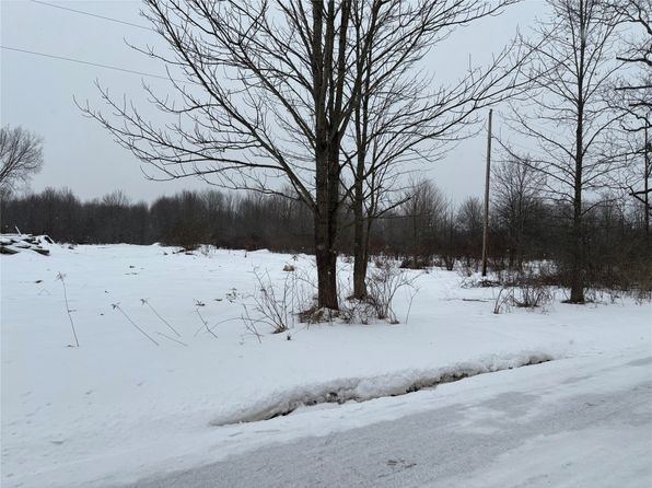 9749-9801 Moses Rd, Springboro, PA 16435