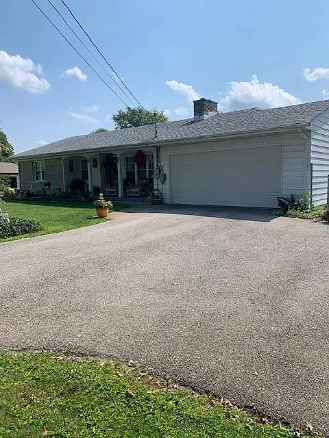 2925 Tell St photo 1