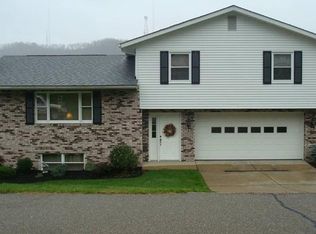 3 Sherian Dr, Bridgeport, OH 43912