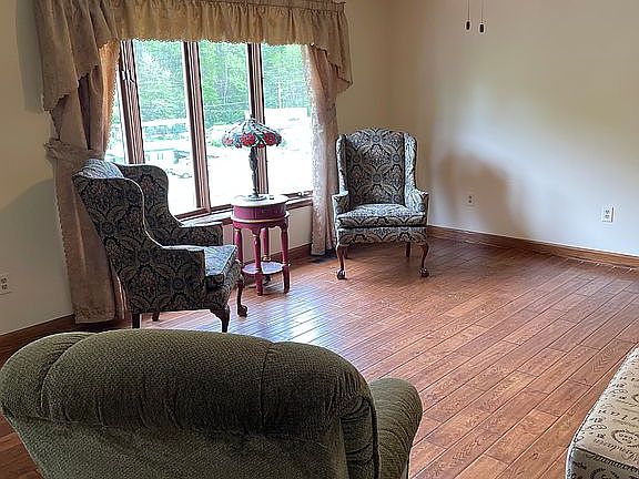 5th image of 87 Waterford Ln