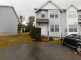 208 Britain Ct, Newark, DE 19702