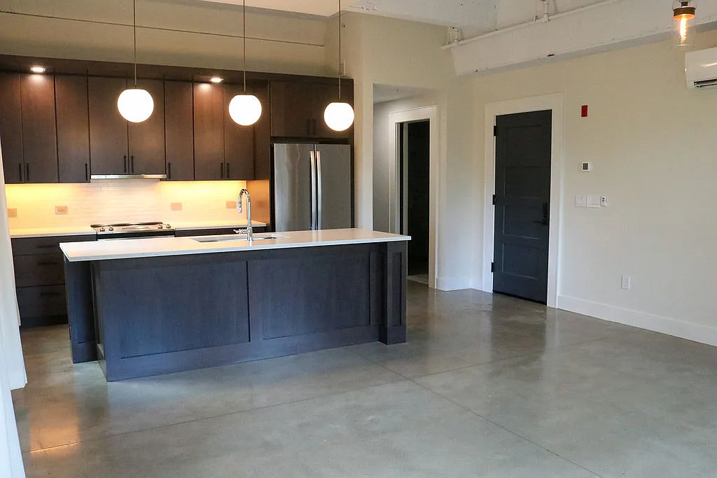 1 bed, 735 sqft, $2,700 — Photo 4