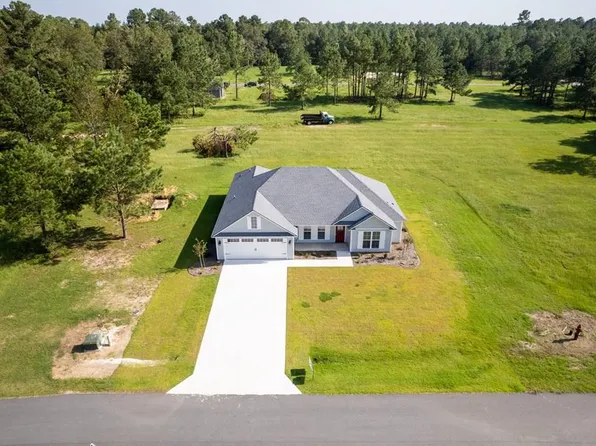7 Ray Dr, Ray City, GA 31645