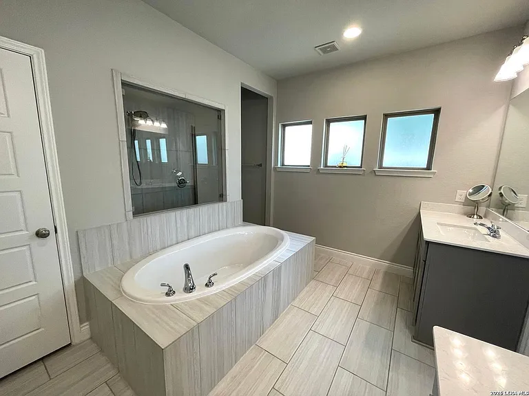 14106 Rio Lobo Way — Photo 12