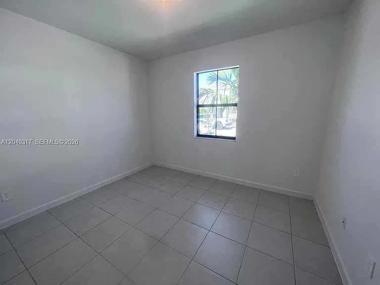 11946 SW 241st St — Photo 16