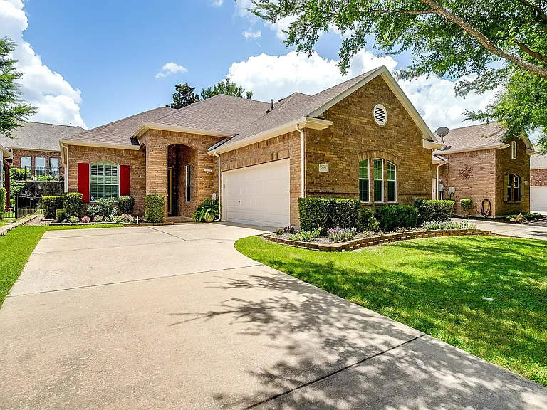 709 Scenic Ranch Cir — Photo 1