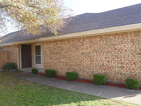 3rd image of 5611 Eagle Trace Dr