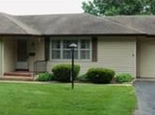 1105 W 100th Ter, Kansas City, MO 64114