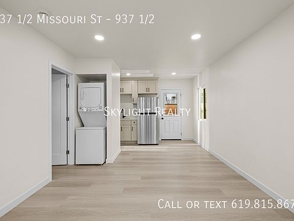 2nd image of 937 1/2 Missouri St #937-1/2