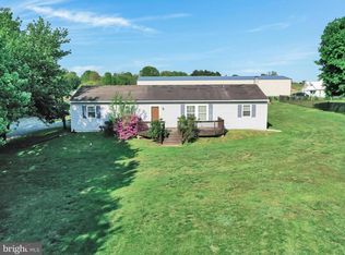 789 Hollow Rd, New Providence, PA 17560