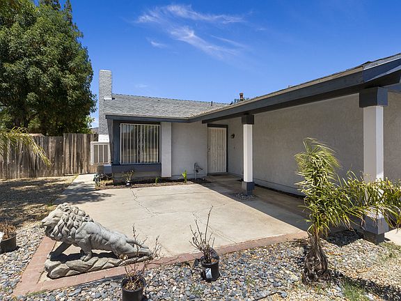 4th image of 13152 Goldfinch St