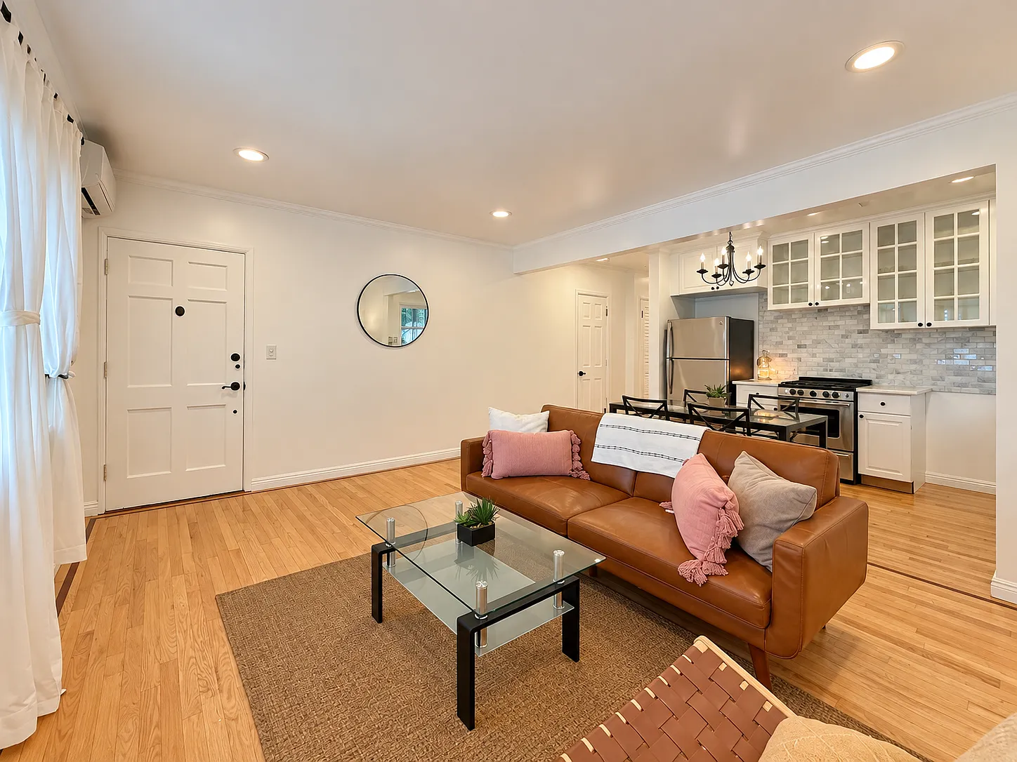 1 bed, 800 sqft, $4,000 — Photo 4
