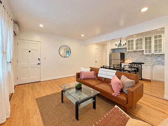4th image of 1030 4th St #1B