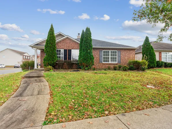 3622 Blaze Dr, Murfreesboro, TN 37128