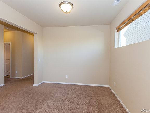 5th image of 1324 142nd Pl SW