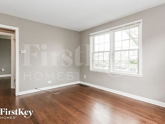 4th image of 631 Hull Ave