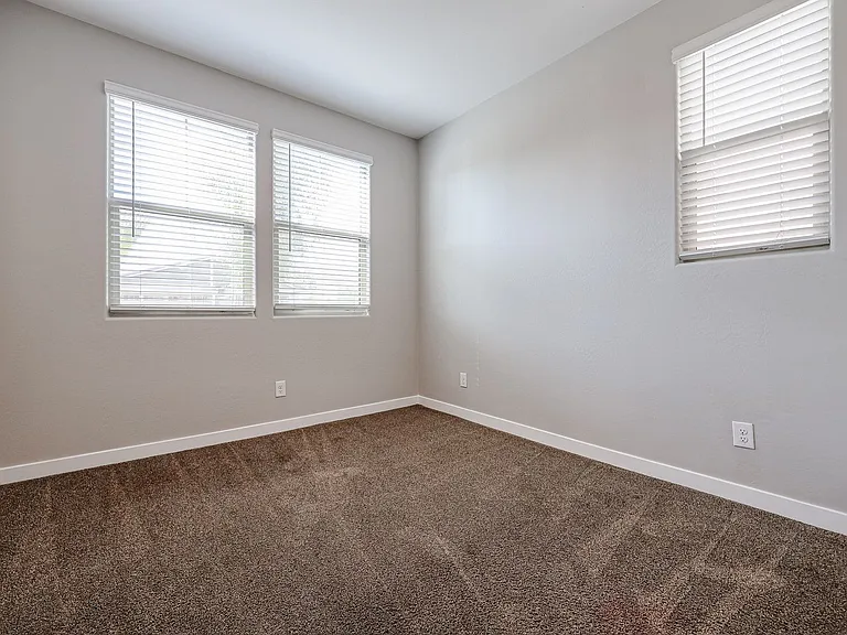 9132 W Glenrosa Ave — Photo 15