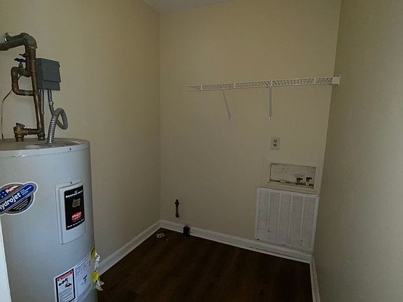 5th image of 537 Asbury Ln