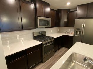 8044 Abercrombie Ln, Woodbury, MN 55129