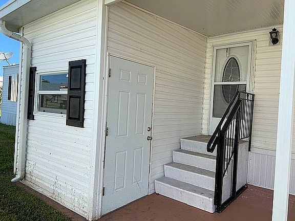 3rd image of 12 Reforma Ln