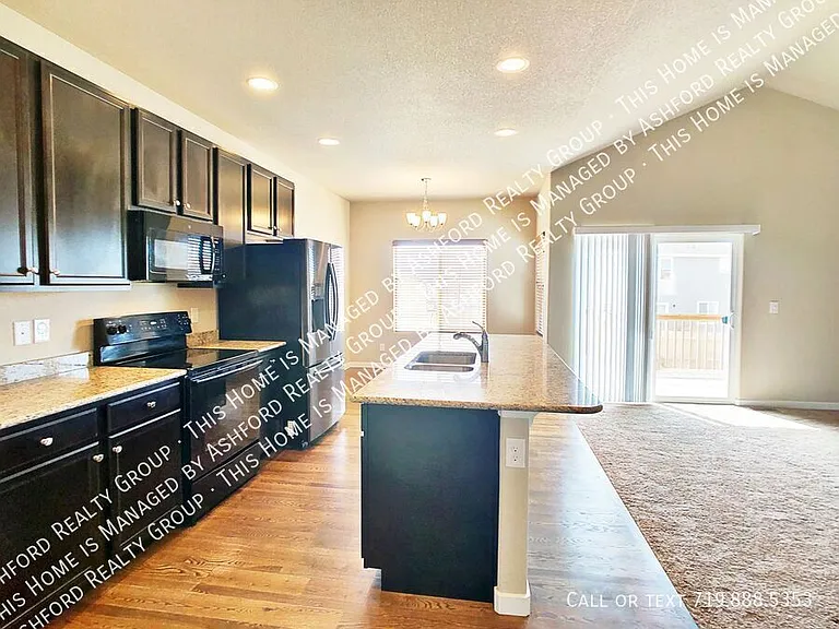 10111 Jaggar Way — Photo 5