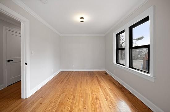 2nd image of 504 Ashford Ave Floor 2