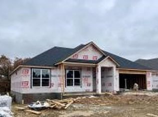 941 Round Top St, Prairie Grove, AR 72753