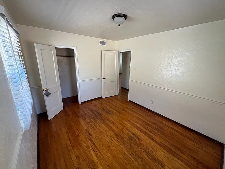 813 Wilmoore Dr SE — Photo 13