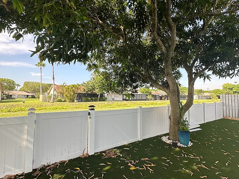 8 Elton Pl — Photo 5