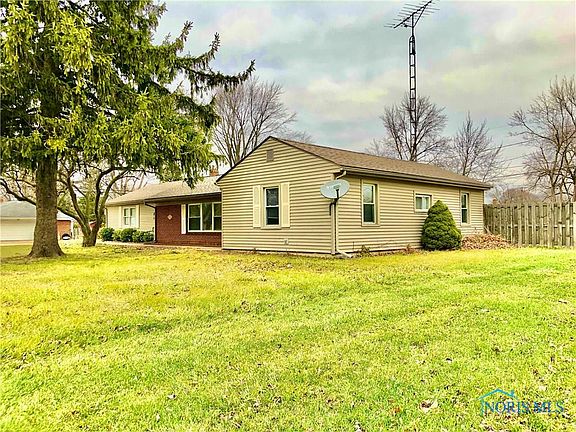 4th image of 3203 Radford Dr