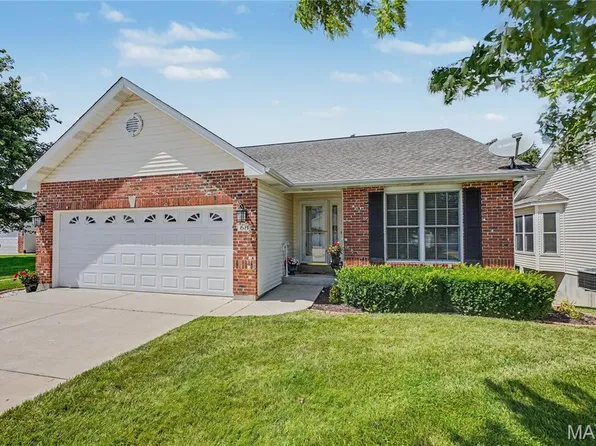 68 Coppergate Ct #16A, Saint Peters, MO 63376