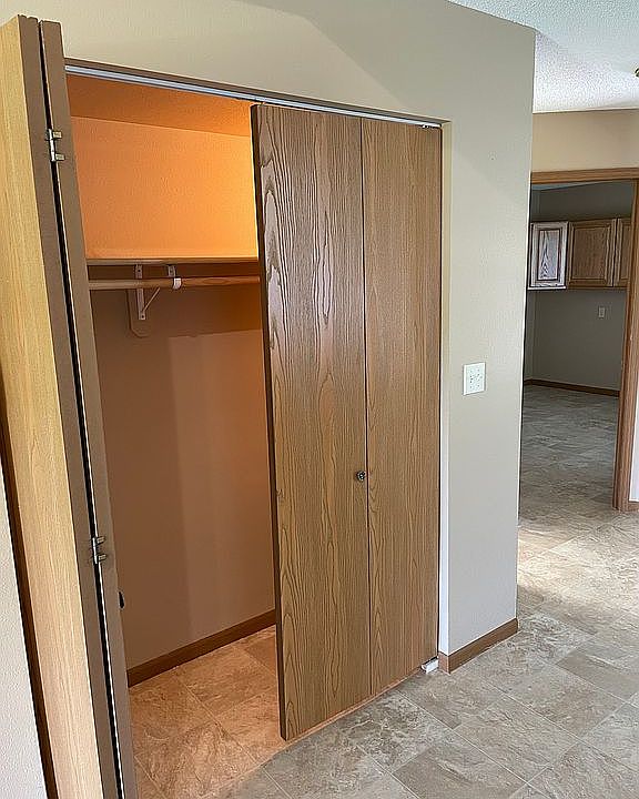 1525 E 18th St Atlantic IA Zillow