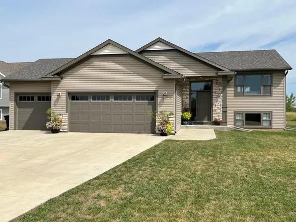 1911 13th Ave NE, Austin, MN 55912