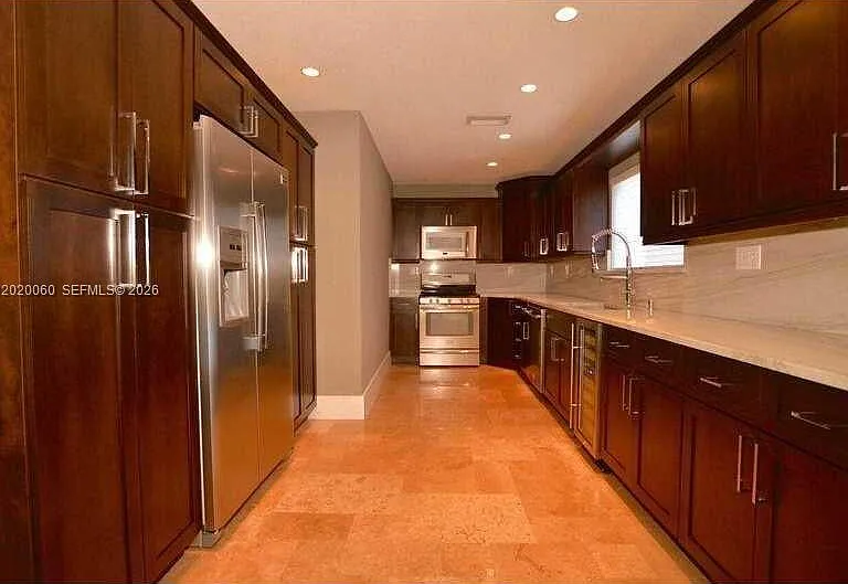 14001 Cypress Ct — Photo 6