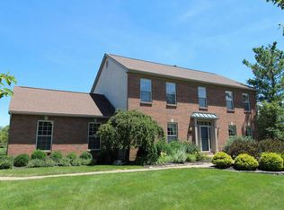 3388 Hidden Cove Cir, Lewis Center, OH 43035