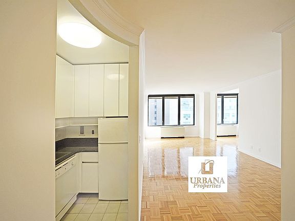 5th image of 150 E 57th St APT 4C