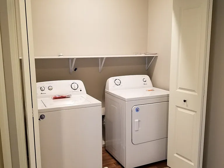 2613-2639 Apache Ct — Photo 15