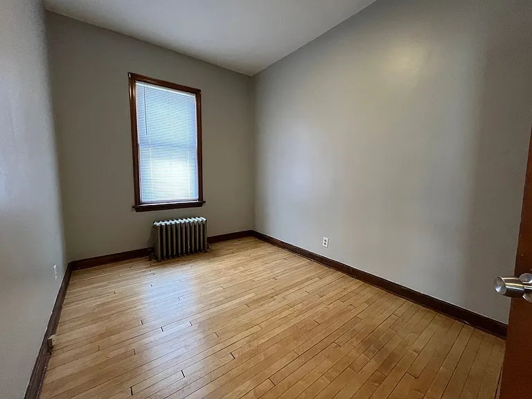 4575 S Packard Ave — Photo 22