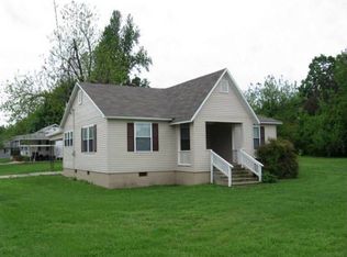 216 E 10th St, Mountain Home, AR 72653