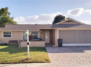 7520 Oakshire Dr, Port Richey, FL 34668