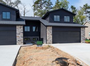 2133 Abbey Rd, New London, WI 54961