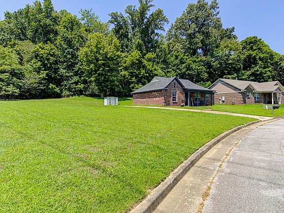 4th image of 3681 Natalie Dr