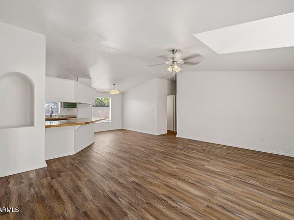 5th image of 20155 E MINGUS Drive