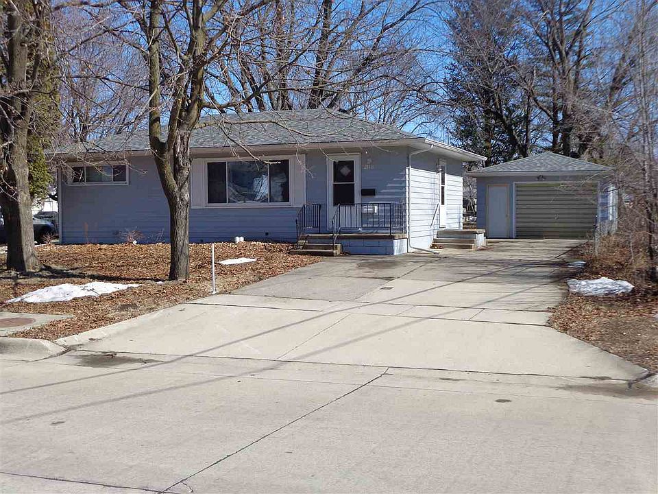 1st image of 2118 Fairview Dr