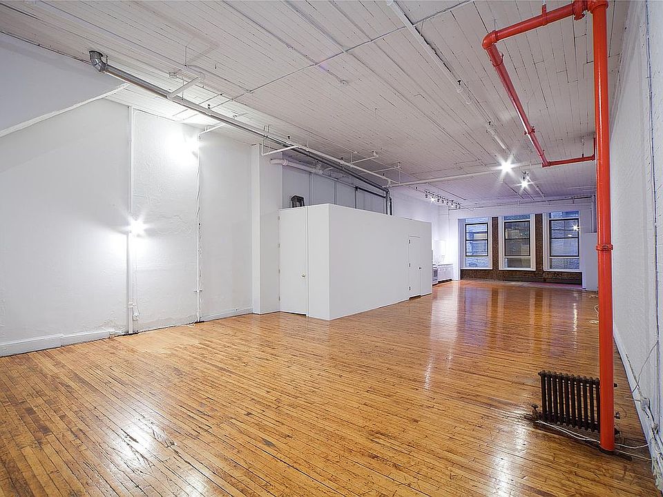 1st image of 70 Thomas St #1STFLOOR