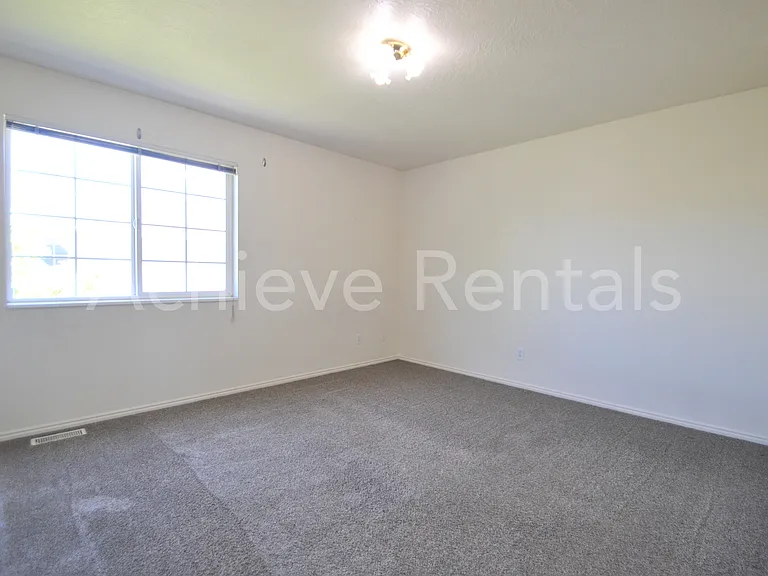 91 Penny Ln — Photo 7